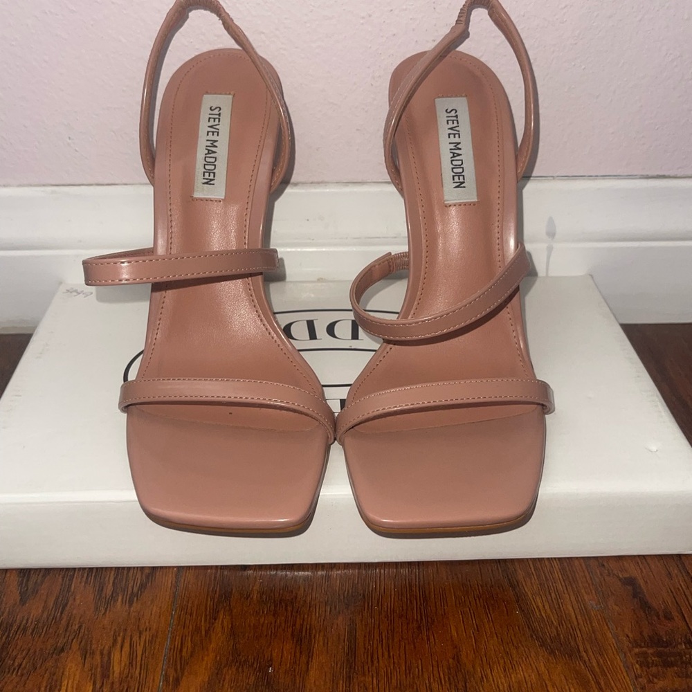 Steve Madden Women's Tan Heels